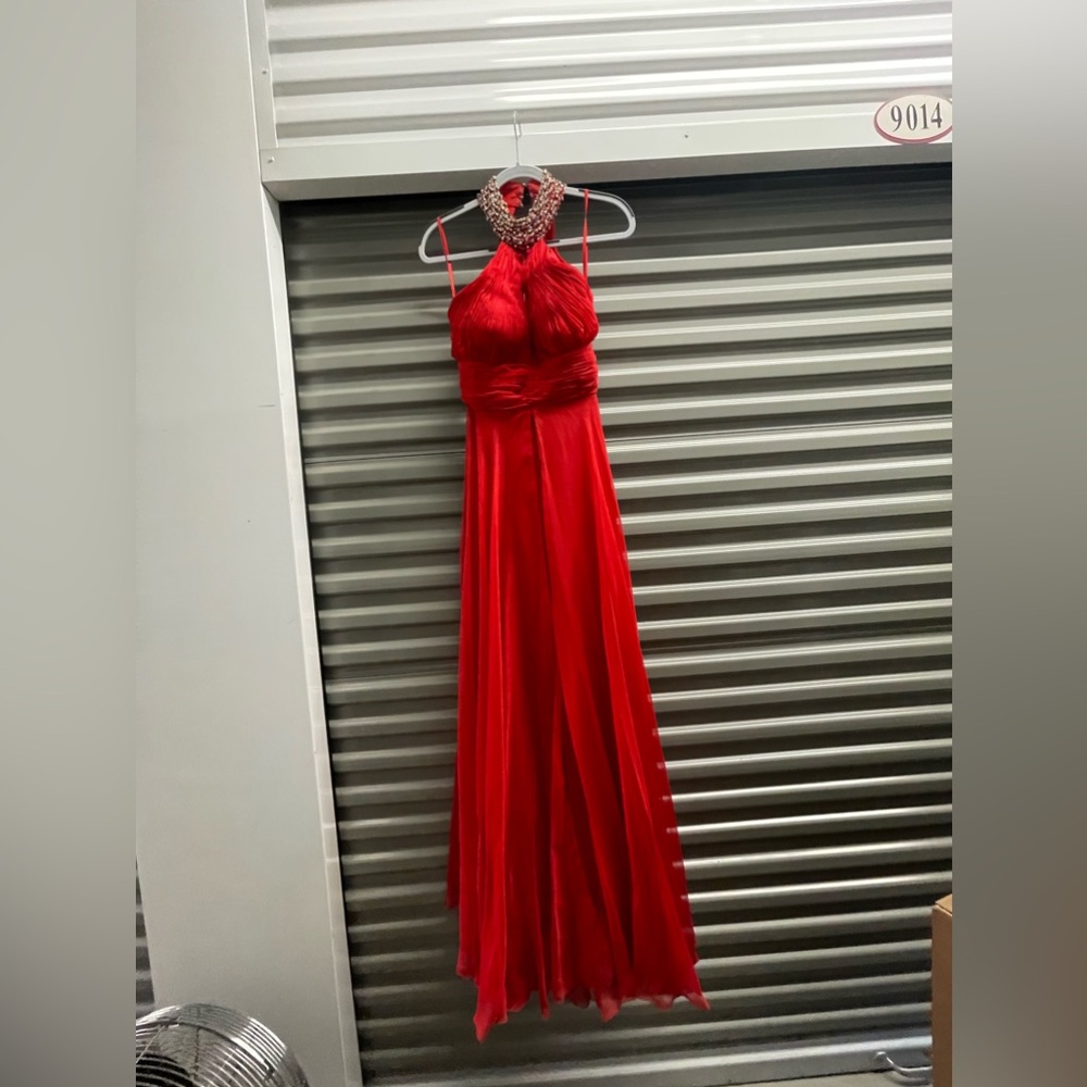 MARK DUGGAL prom/pageant dress red jeweled neckline size 6 - Picture 2 of 8